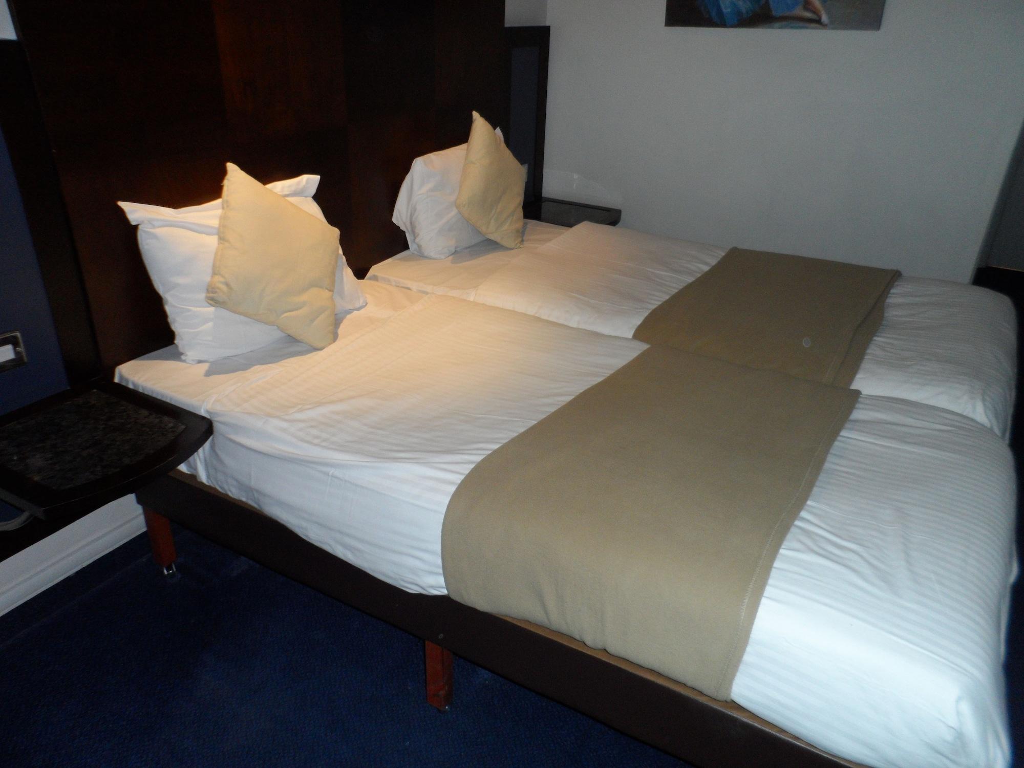 Britannia Edinburgh Hotel Εξωτερικό φωτογραφία